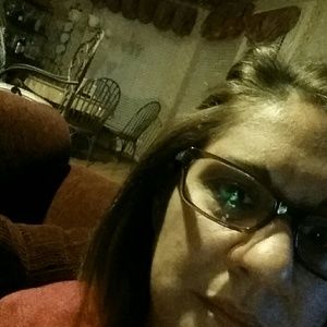 Meet your Posher, Deb