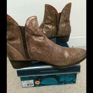Seychelles Lucky Penny ankle boot