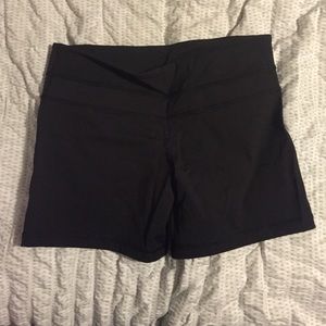 NWOT lululemon boogie short