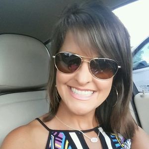 Meet your Posher, Gena