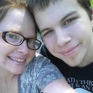 Meet your Posher, Kendra