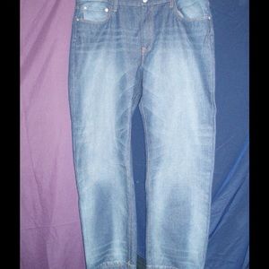 IZOD Relaxed slightly distressed men's jeans