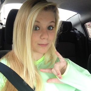 Meet your Posher, Amanda