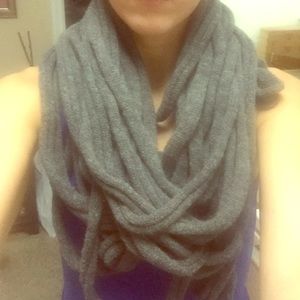 Grey infinite scarf