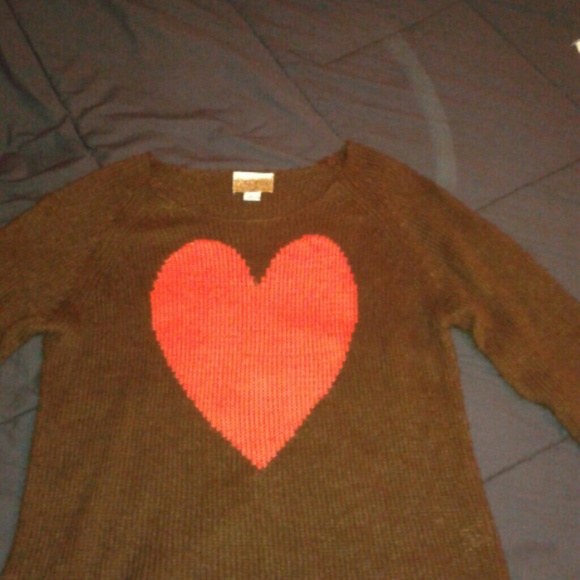 WildFox Heart knit sweater BN OBO