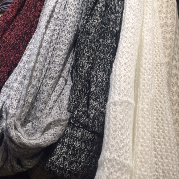 Meet your Posher, H - Picture 1 of 1