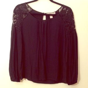 BLACK FOREVER 21 BLOUSE