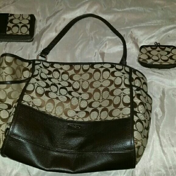 Coach Handbag - Picture 1 of 4