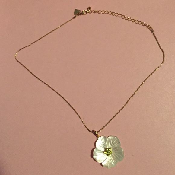Cookie lee flower necklace