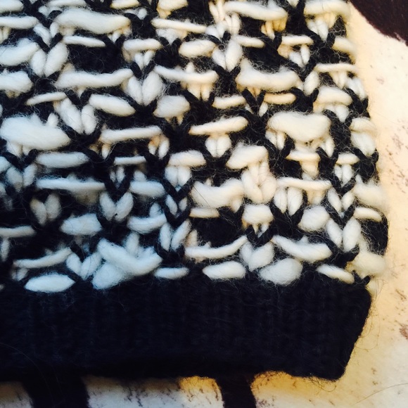 ️SOLD  Urban Outfitter Wool Handcrafted Hat - Picture 2 of 4
