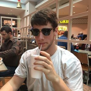 Meet your Posher, Janna