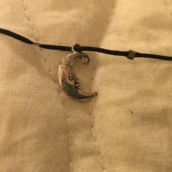 Moon Choker
