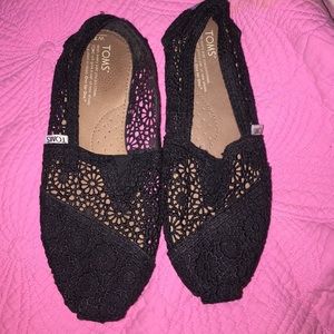 Lace Tom's Size 7 (Worn 3 times tops) 💕