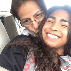 Meet your Posher, Alma