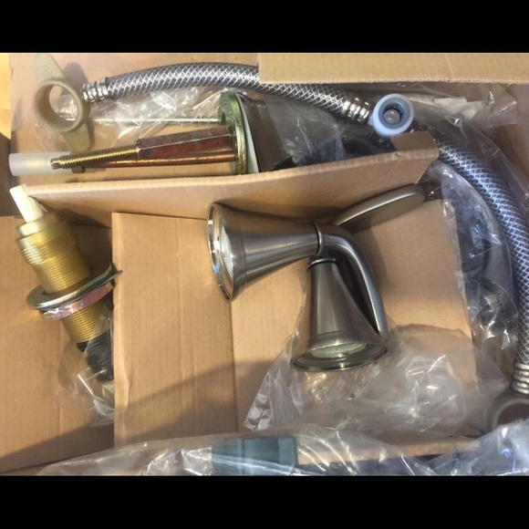 Price Pfister Pasadena Brushed Nickel sink - Picture 4 of 4