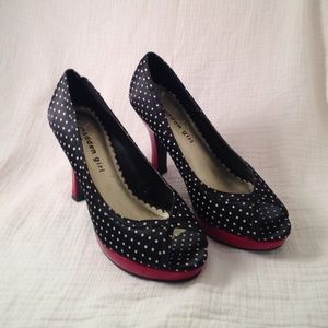 Madden Girl polka dot pumps size 6