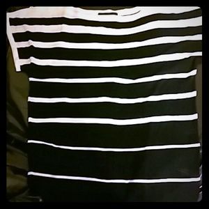 Black/White Top