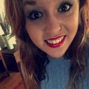 Meet your Posher, Katelyn