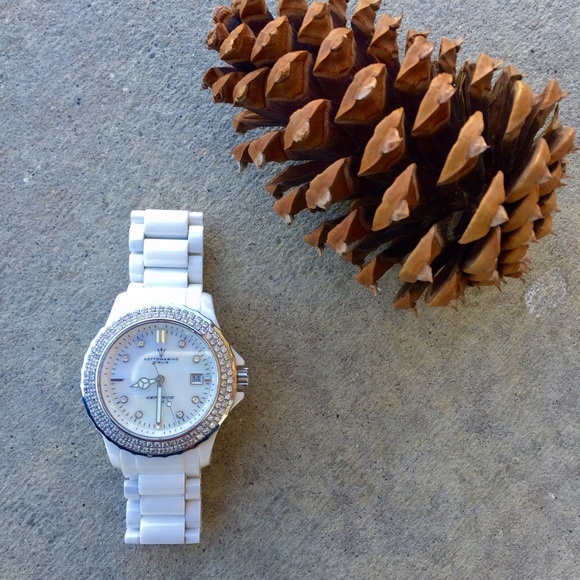 Classy Sottomarinowatch/secretly glow in the dark!