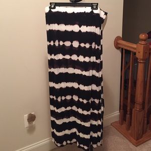 NWOT Maxi Skirt 🎉