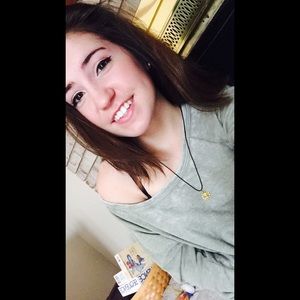 Meet your Posher, Becky