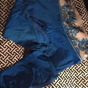 Lulu Size 10 Blue  Pants
