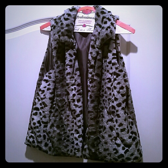 NWOT Betsey Johnson Leopard Vest