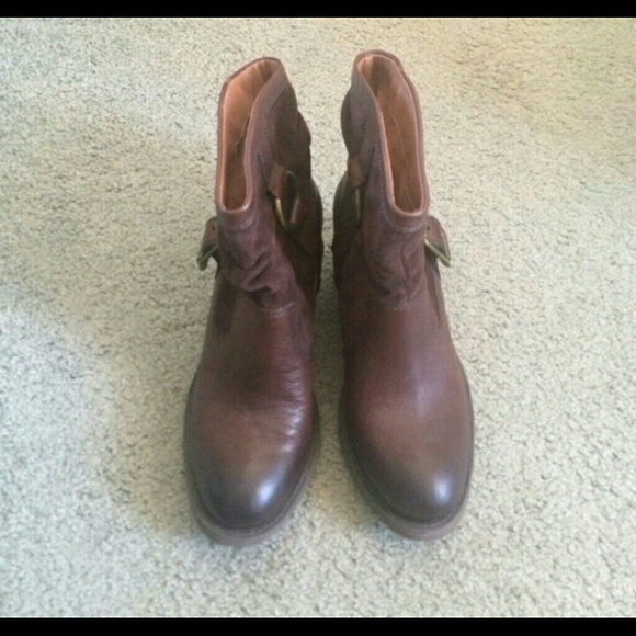 Lucky brand  brown leather booties