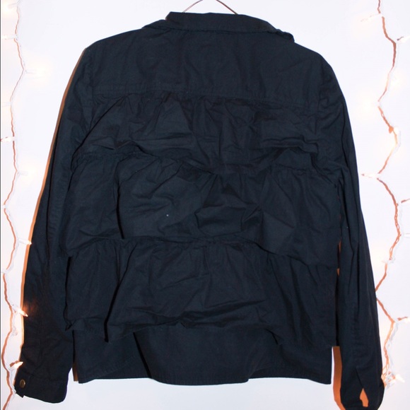 three tiered ruffle blazer banana republic - Picture 3 of 3