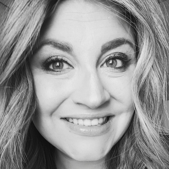 ABOUT ME - Picture 5 of 5