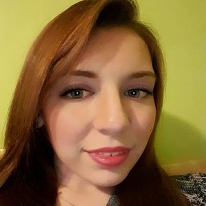 Meet your Posher, Cayanne