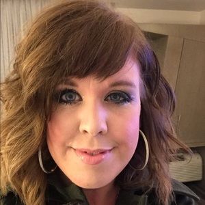 Meet your Posher, Christie