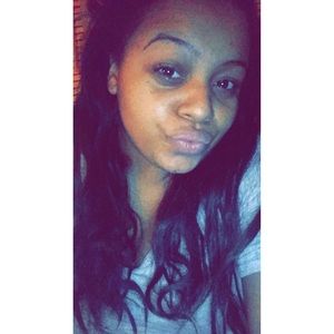 Meet your Posher, Briana