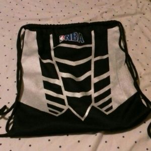 NBA 4 Strap carrier