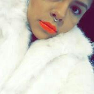 Meet your Posher, Beatriz