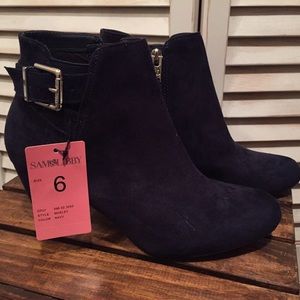 Navy Blue Booties --brand new!