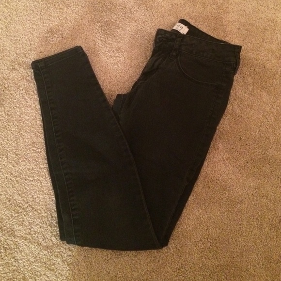 Black Bullhead Skinny Jeans SIZE 1