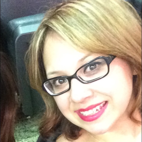 Meet your Posher, Priscilla - Picture 1 of 1