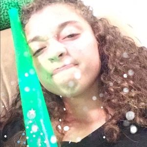 Meet your Posher, Desney