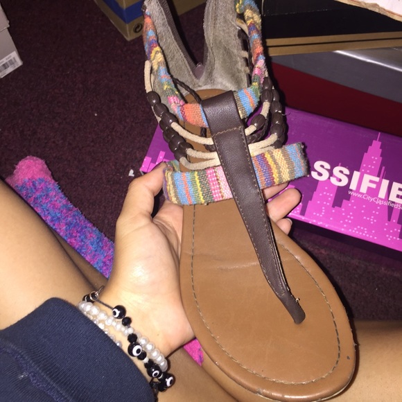 Sandals - Picture 2 of 2