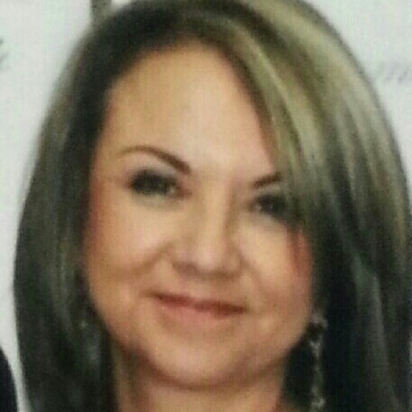 Meet your Posher, Gloria - Picture 1 of 1