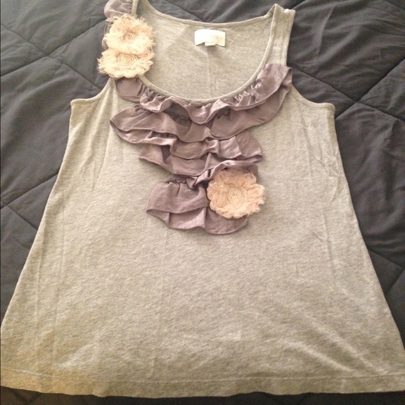 Grey tank top by Deletta