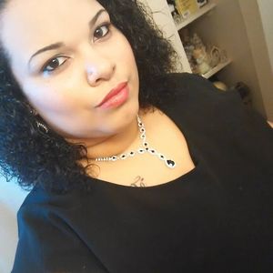 Meet your Posher, Jasmine