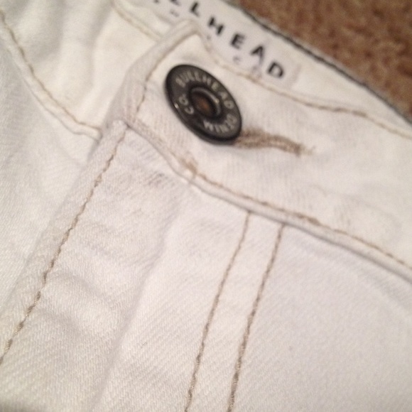 Shorts - Picture 2 of 4