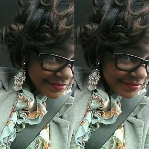 Meet your Posher, Dara