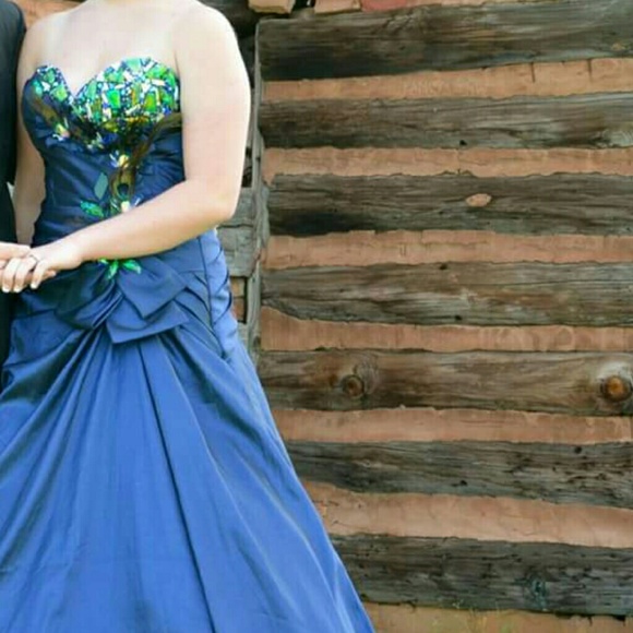 Junior prom dress.