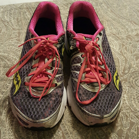 Saucony Triumph 10 Power Grid Running Shoe - Picture 2 of 4