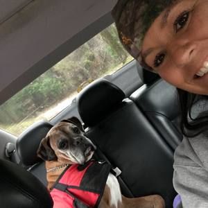 Meet your Posher, Laura