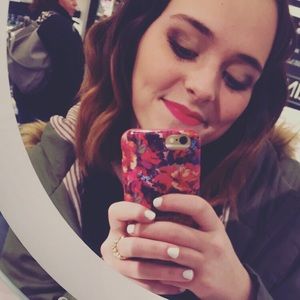 Meet your Posher, Abby