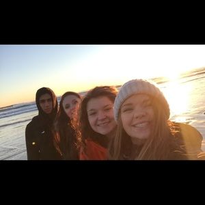 Meet your Posher, Alyssa